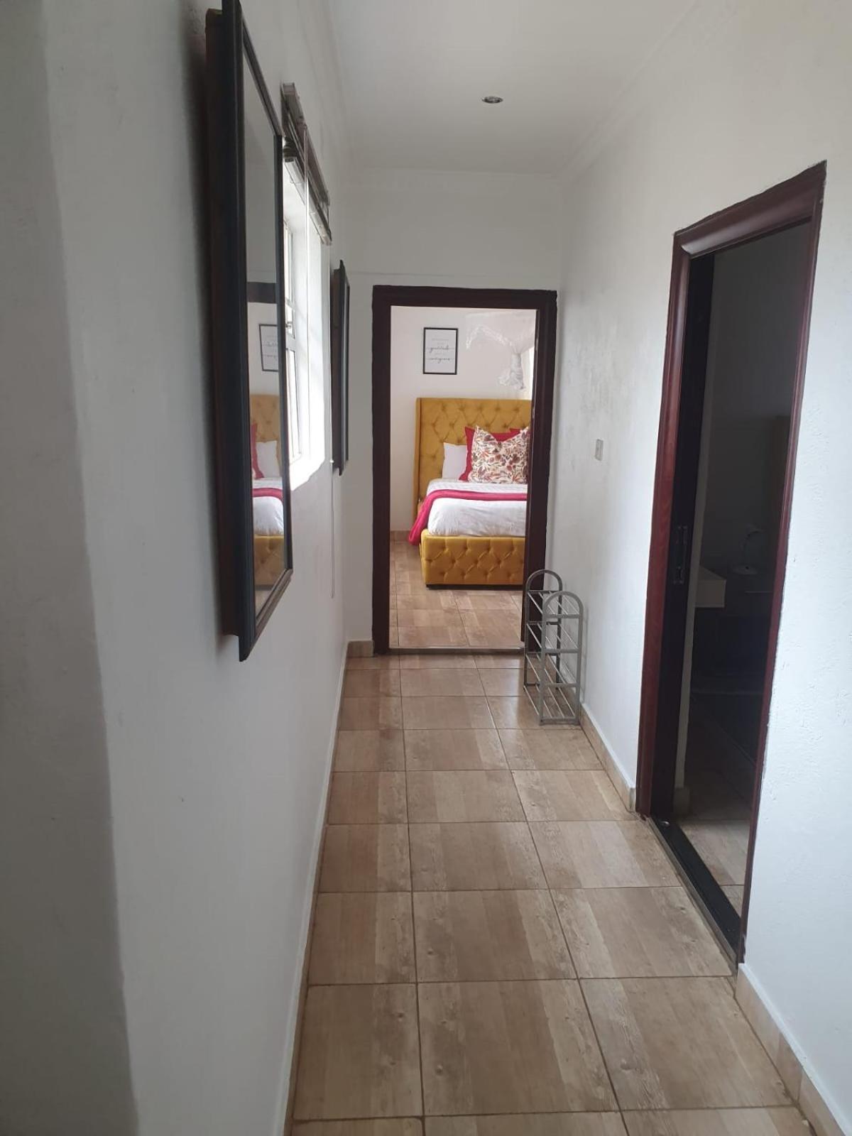 Crystal Apartments Lilongwe Esterno foto