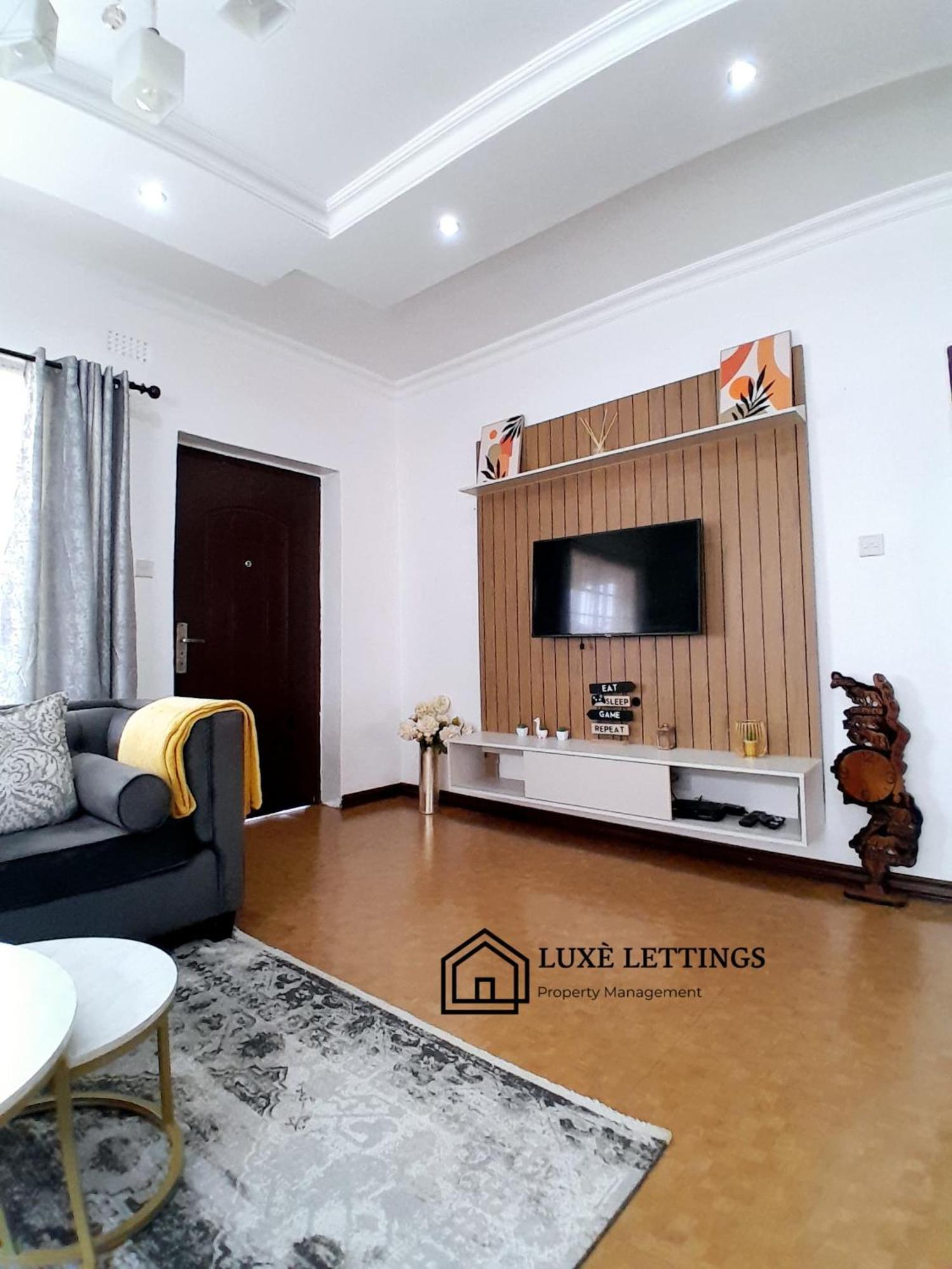 Crystal Apartments Lilongwe Esterno foto